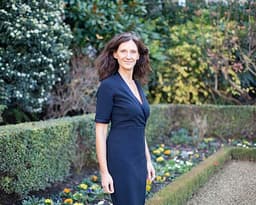 Élise Fajgeles